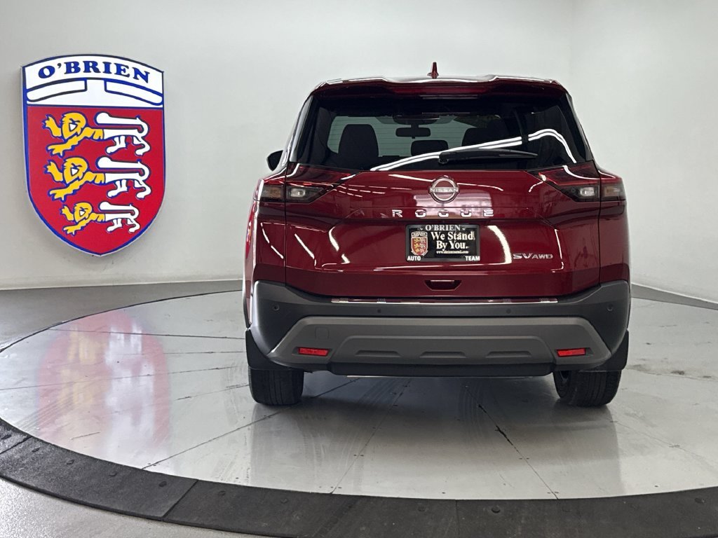 Certified Used 2023 Scarlet Nissan SV image 11