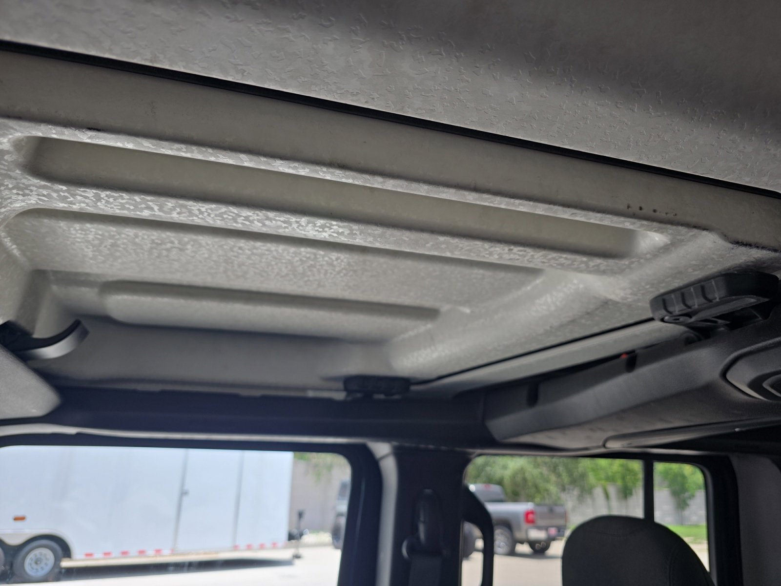 Used 2025 Fathom Blue Pearlcoat Jeep Mojave image 16