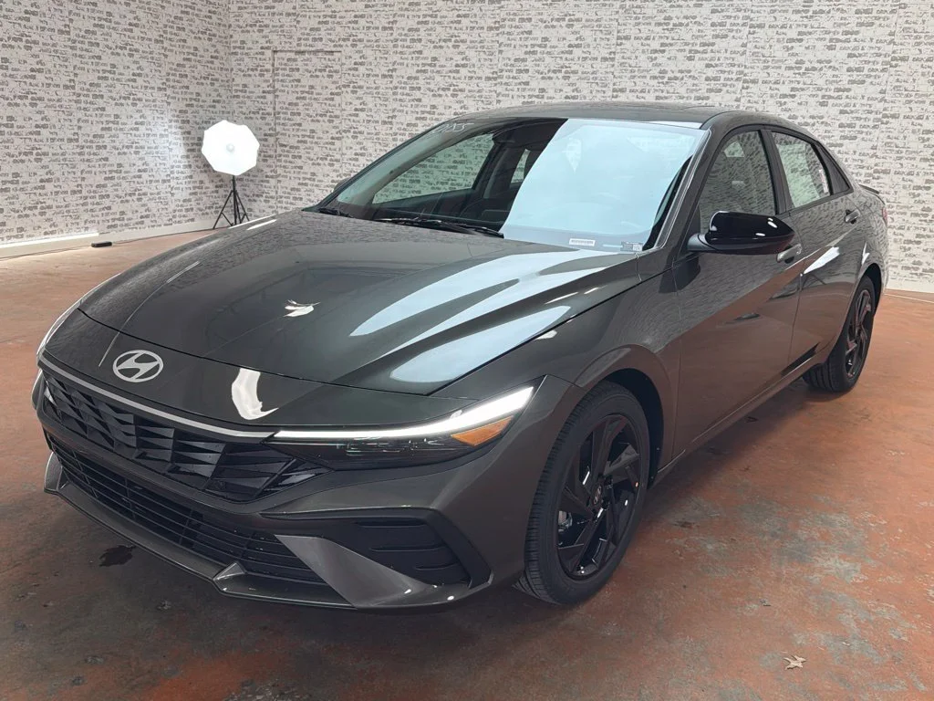 New 2026 Amazon Gray Hyundai SEL Sport Plus image 3