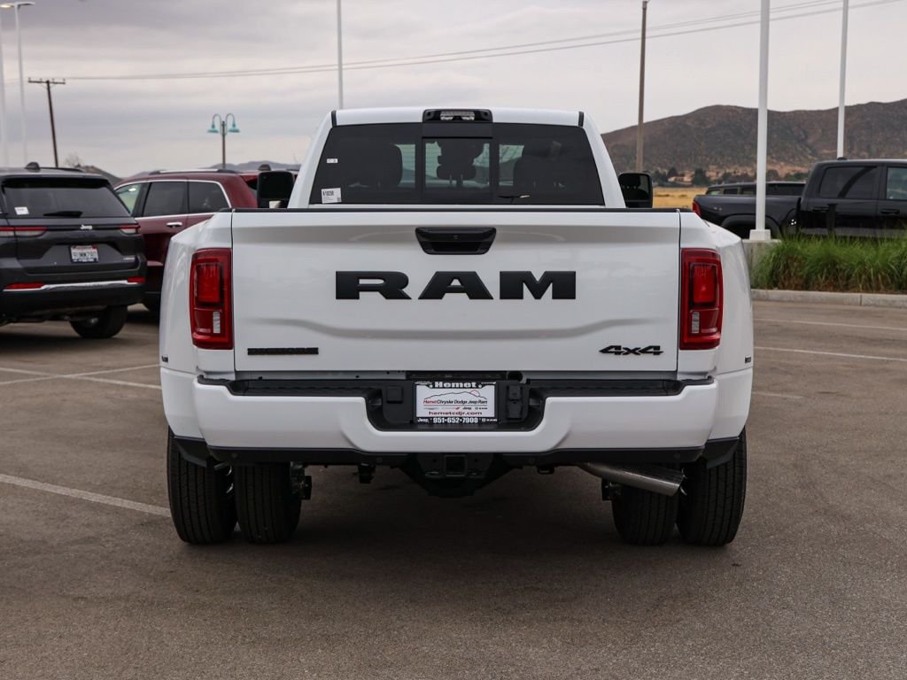 New 2026 Bright White Clear-Coat Exterior Paint RAM Big Horn Night Edition image 4