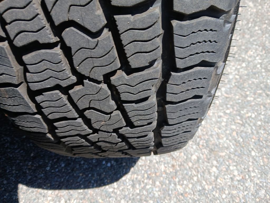 Used 2024 Black Ford XLT image 28