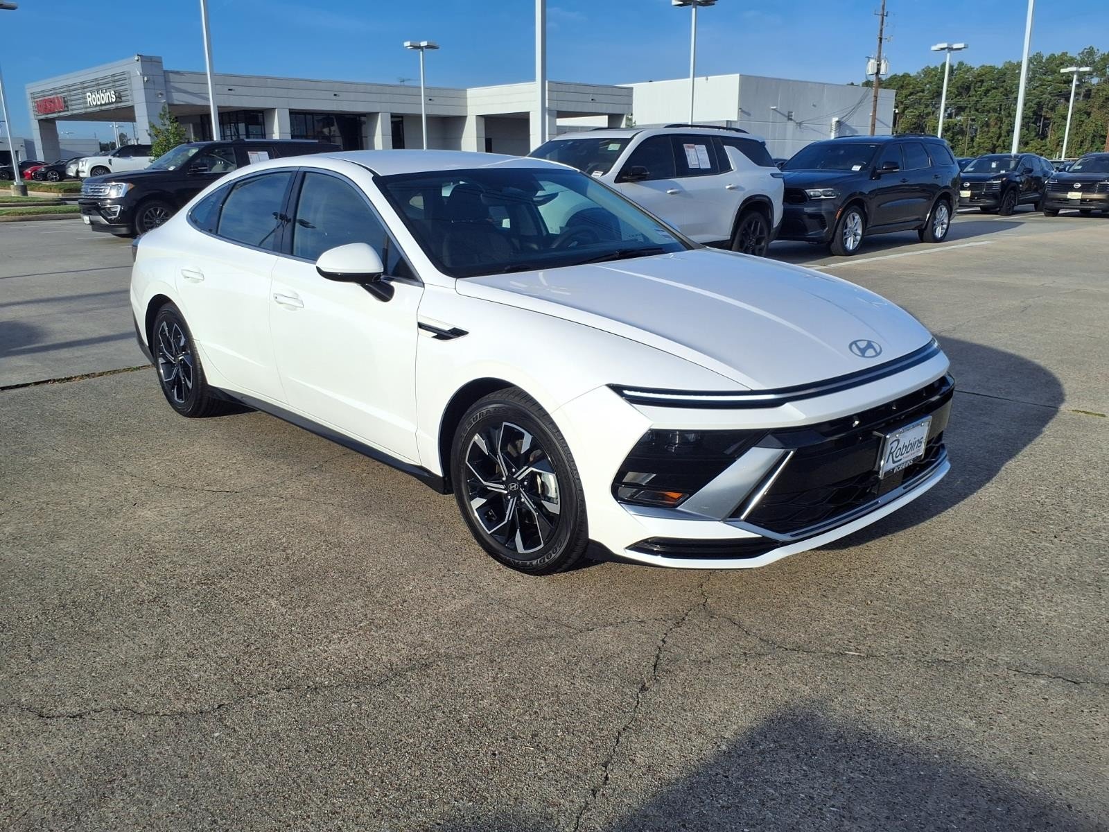 2025 Hyundai Sonata photo 3 of 25