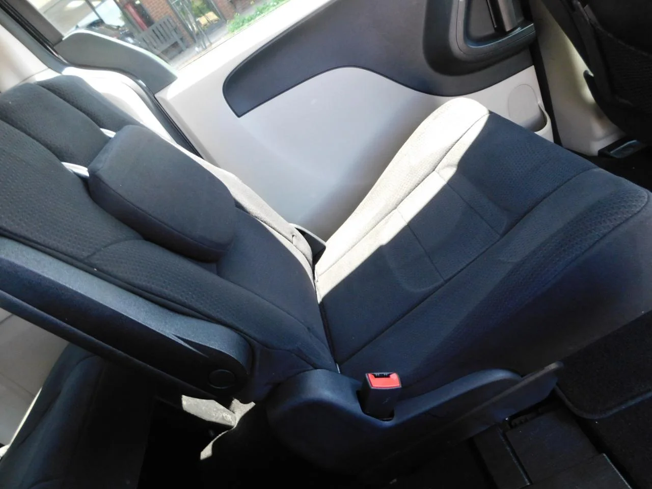 Used 2011 Gray Dodge 4DR WGN EXPRESS image 13