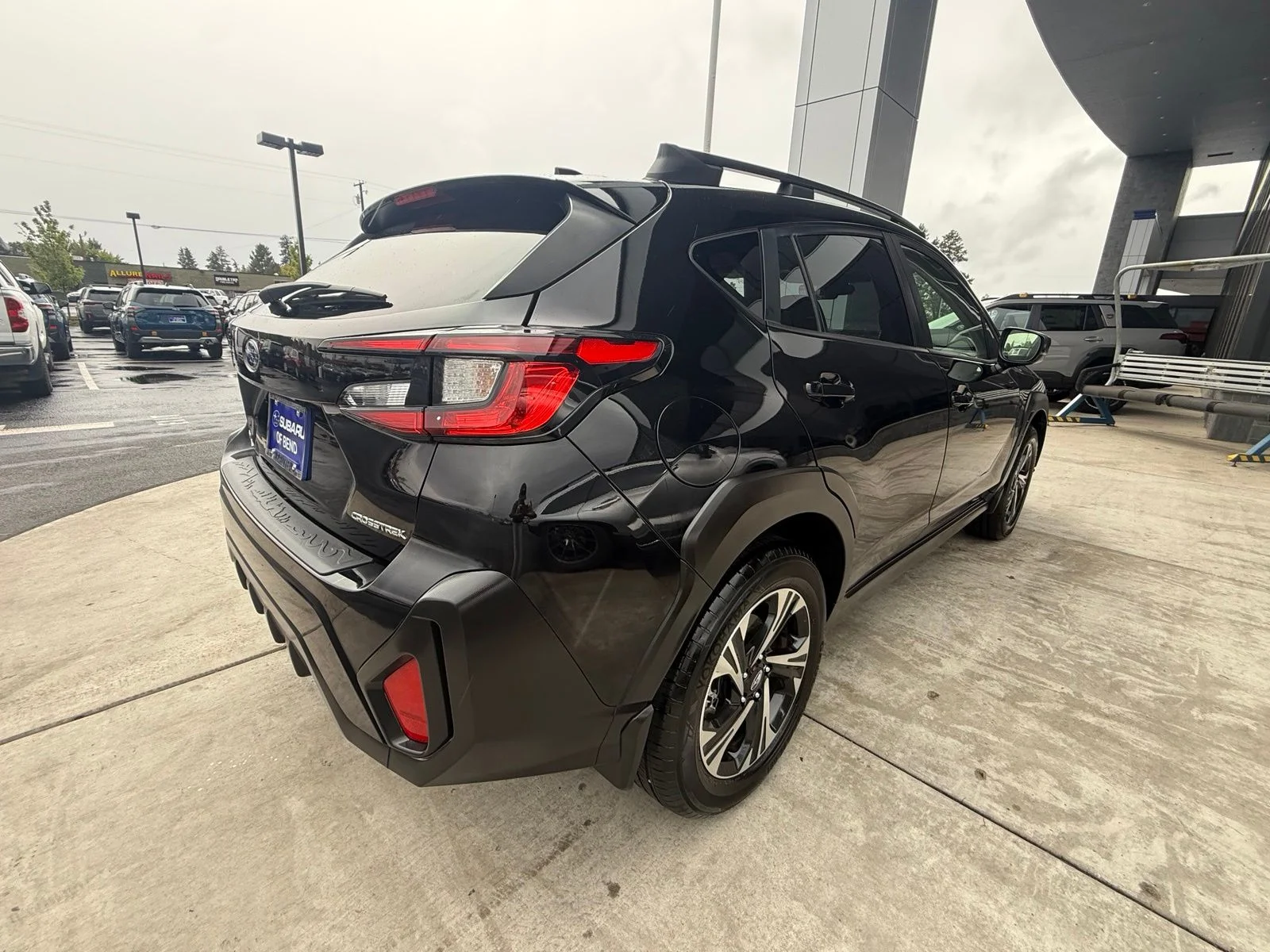 Used 2024 Crystal Black Silica Subaru Premium image 5