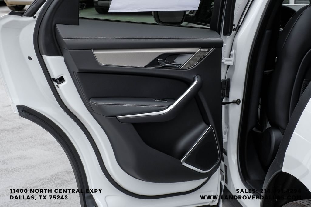 2026 Jaguar F-Pace R-Dynamic S - Photo 47