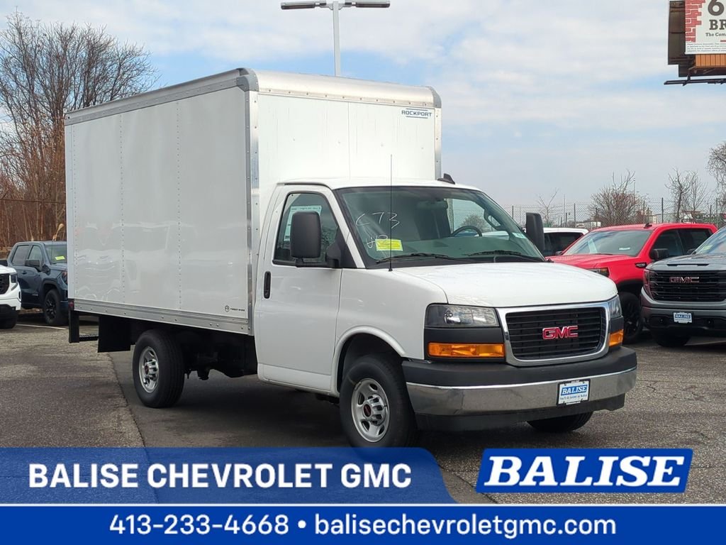 2025 GMC Savana Cutaway