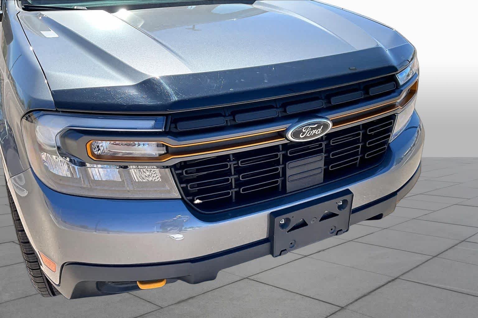 Used 2024 Carbonized Gray Metallic Ford LARIAT Advanced image 30
