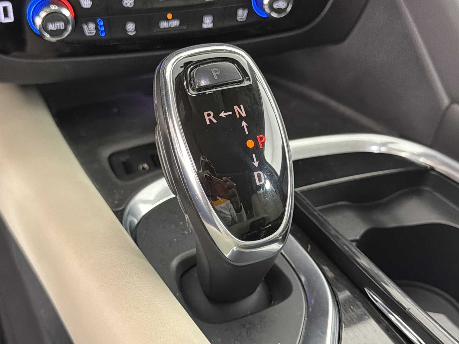 Used 2018 Includes Satin Nickel lower exterior accent color. Buick Premium image 34