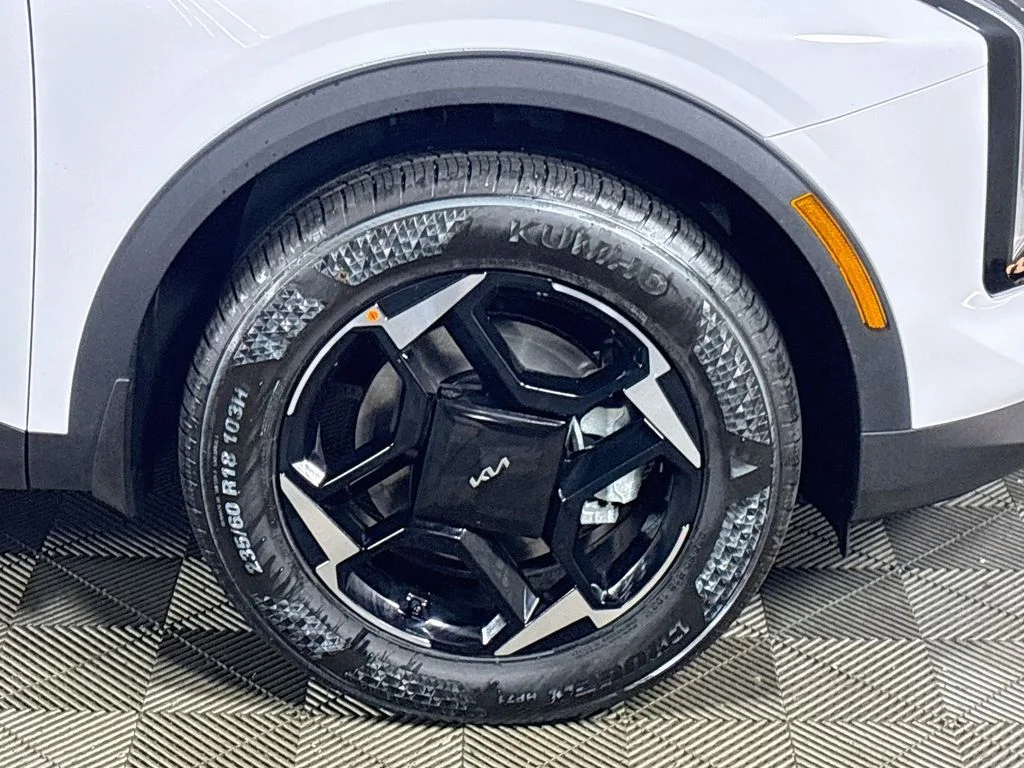 New 2026 Glacial White Pearl Kia EX image 22