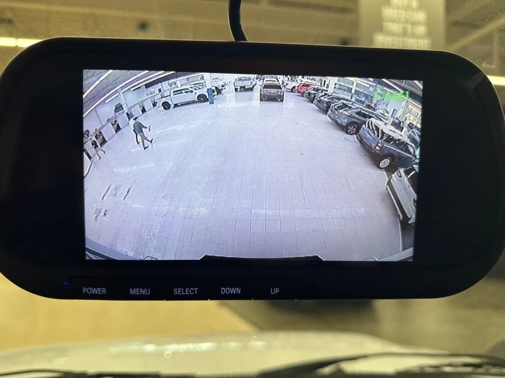 New 2025 Oxford White Ford E-350 SRW image 25