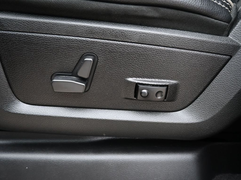 Used 2023 Black Ram Laramie image 32