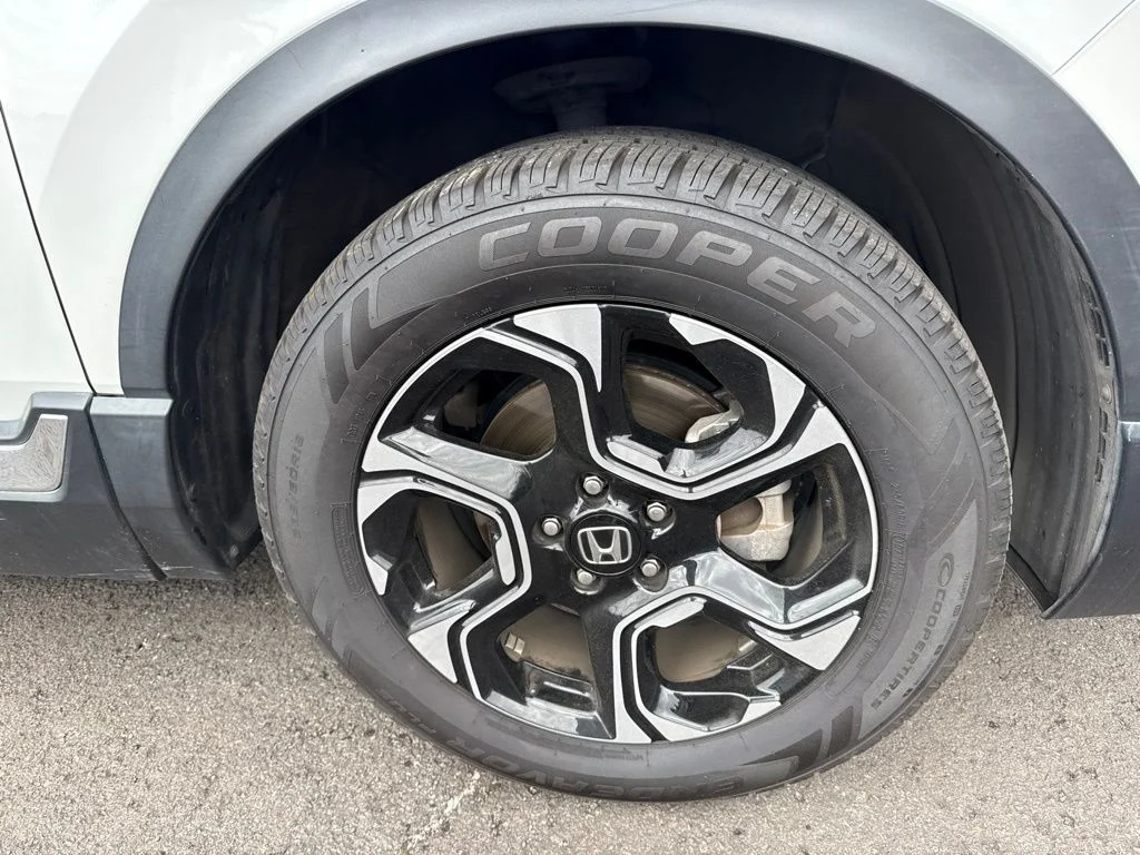 Used 2019 Platinum White Pearl Honda Touring image 26