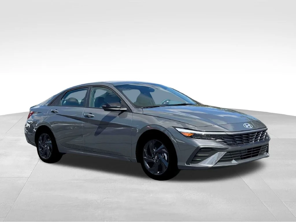 Used 2026 Gray Hyundai SEL Sport image 11
