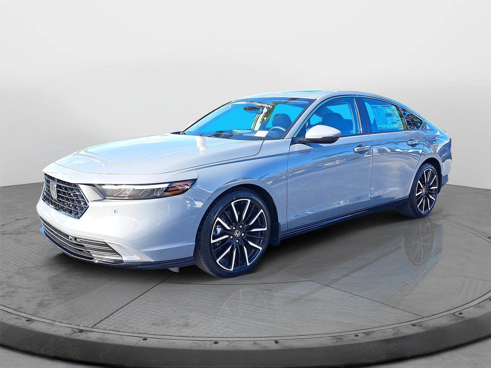 New 2026 Urban Gray Pearl Honda Touring image 3