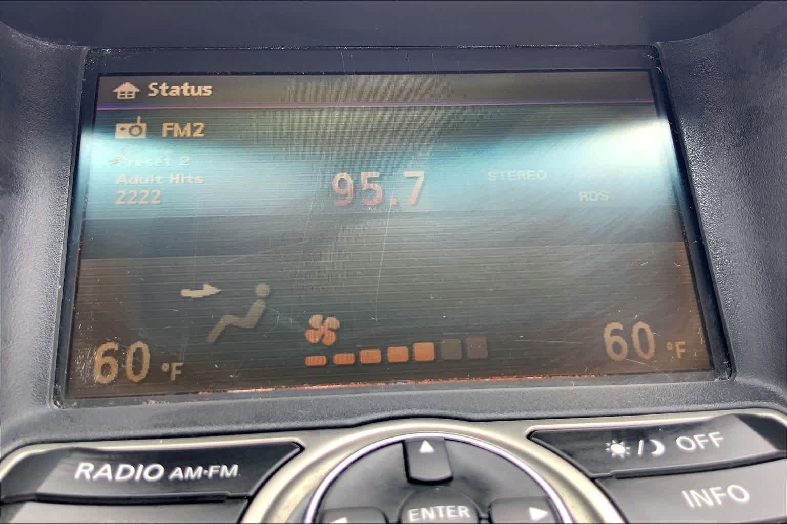Used 2014 Liquid Platinum INFINITI  image 35