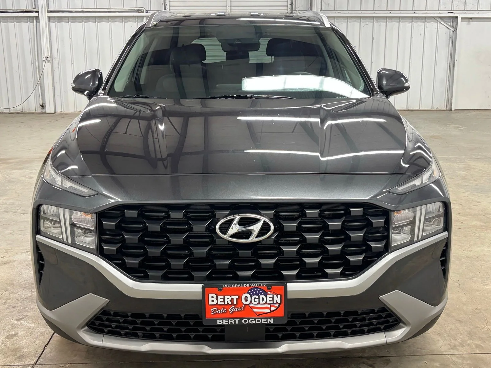 Used 2023 Gray Hyundai SEL image 2