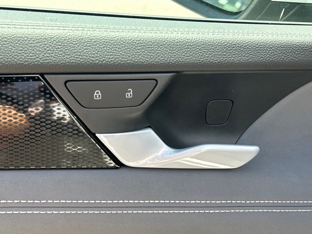 New 2026 White Volkswagen 2.0T SE image 17