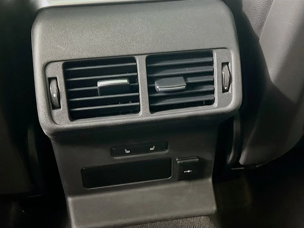 Used 2023 Fuji White Land Rover HST image 26