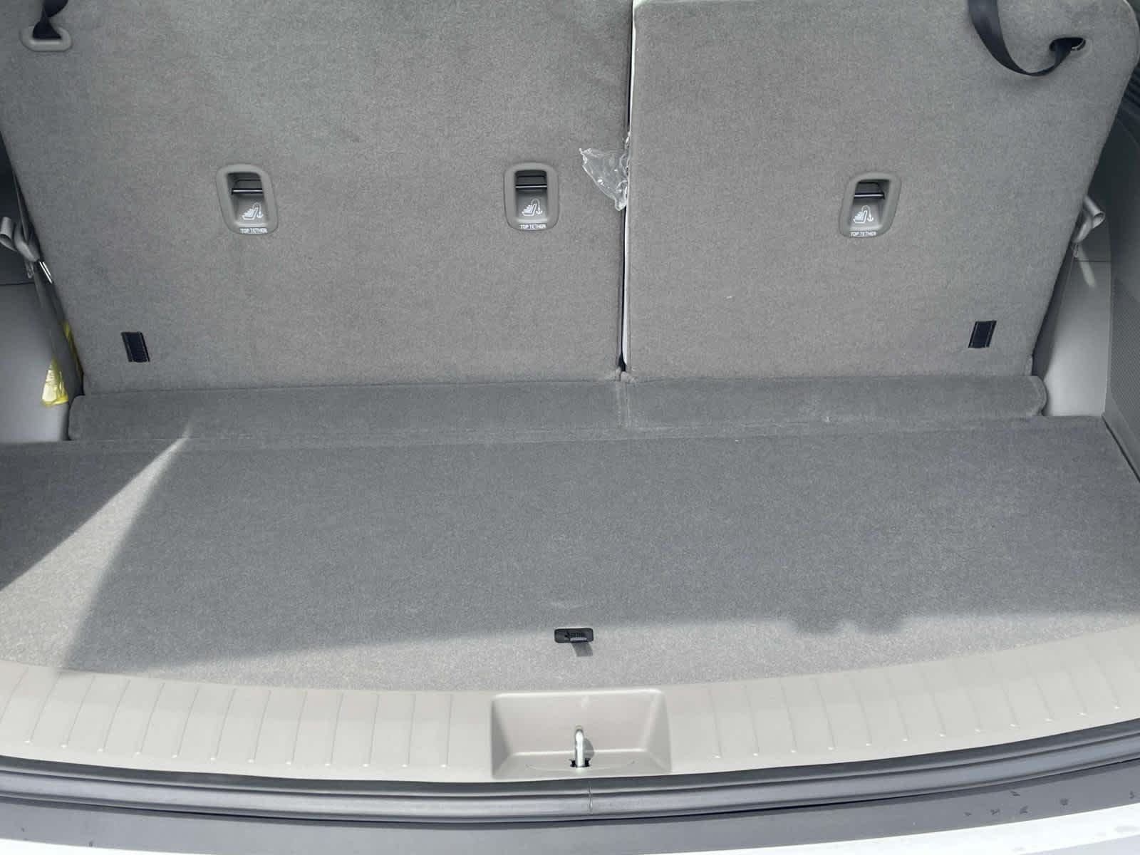 New 2026 Creamy White Pearl Hyundai SEL Premium 8P image 18