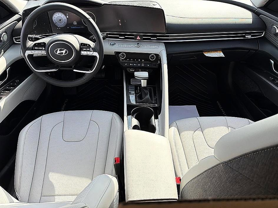 New 2026 Ecotronic Gray Hyundai Limited image 21