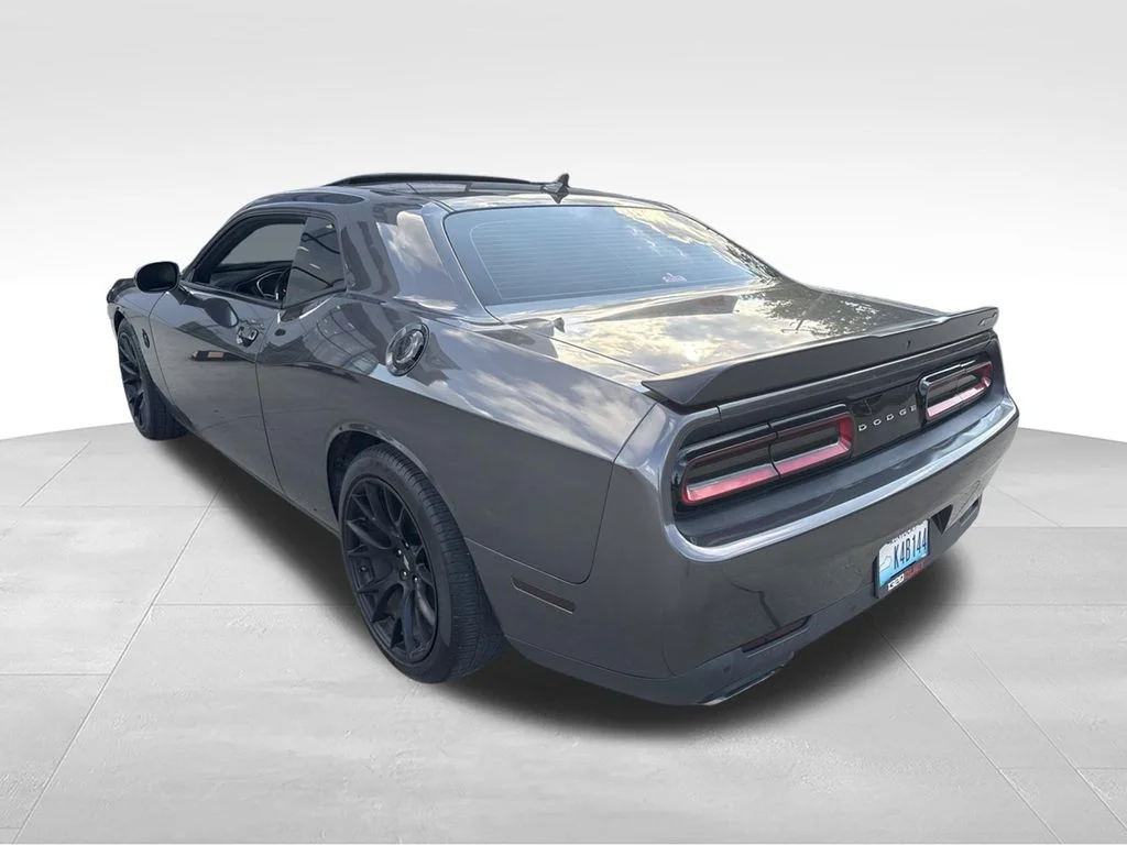 Used 2018 Gray Dodge R/T Scat Pack image 9