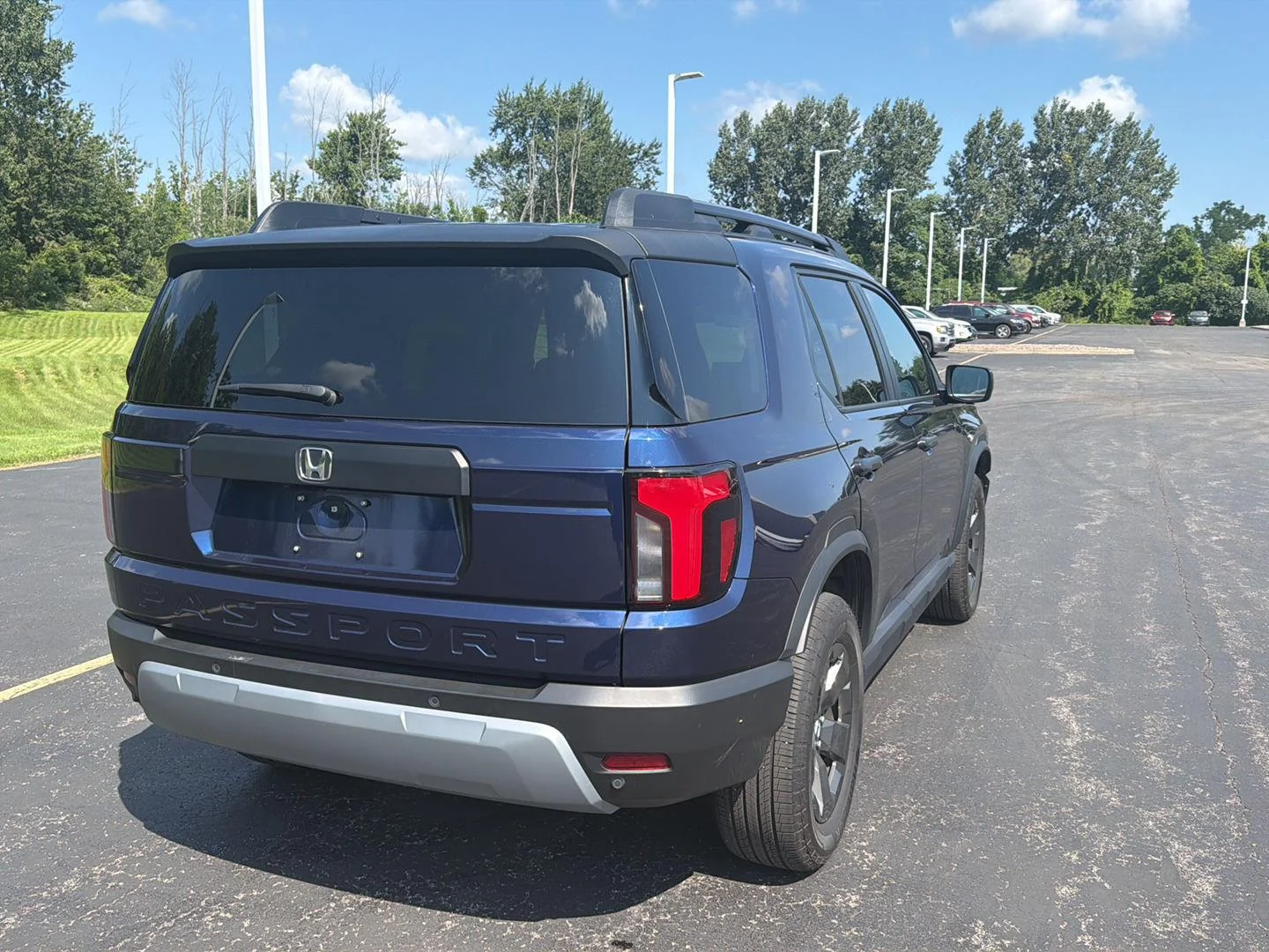 Used 2026 Obsidian Blue Pearl Honda RTL image 5