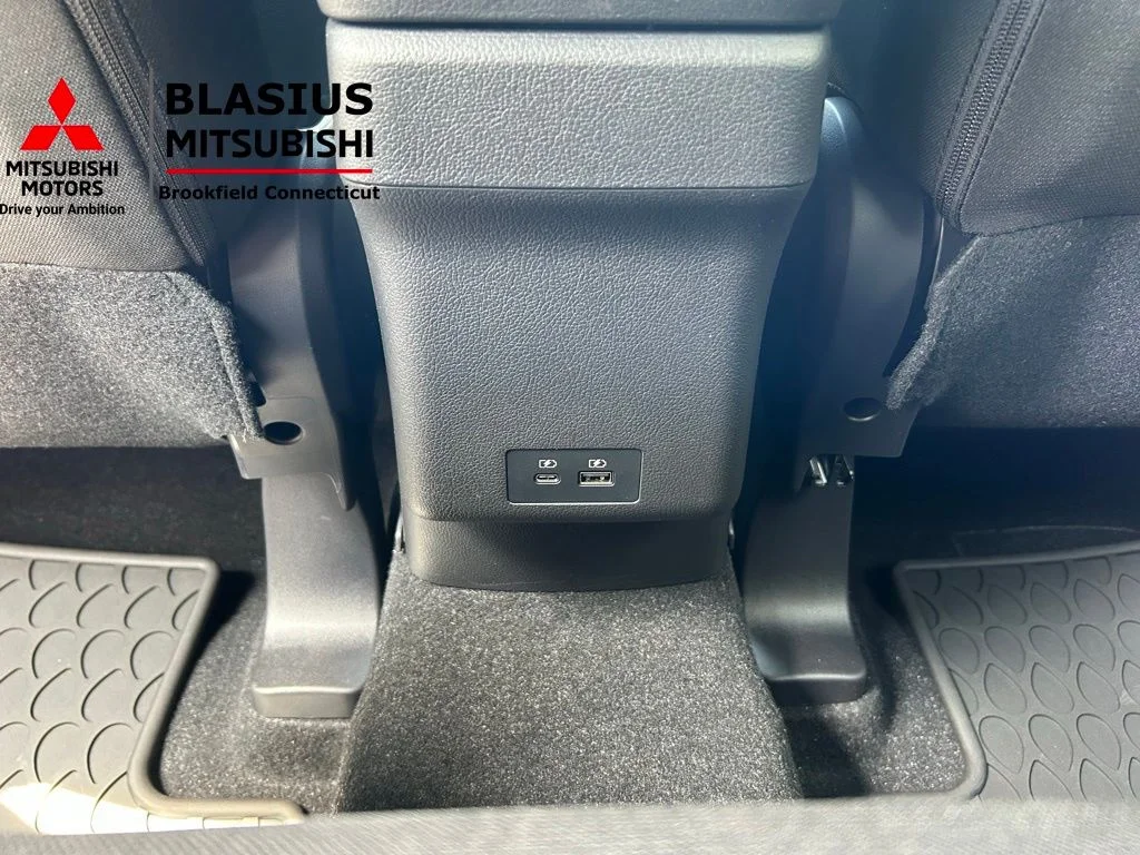 New 2025 White Mitsubishi 2.0 Trail Edition image 34