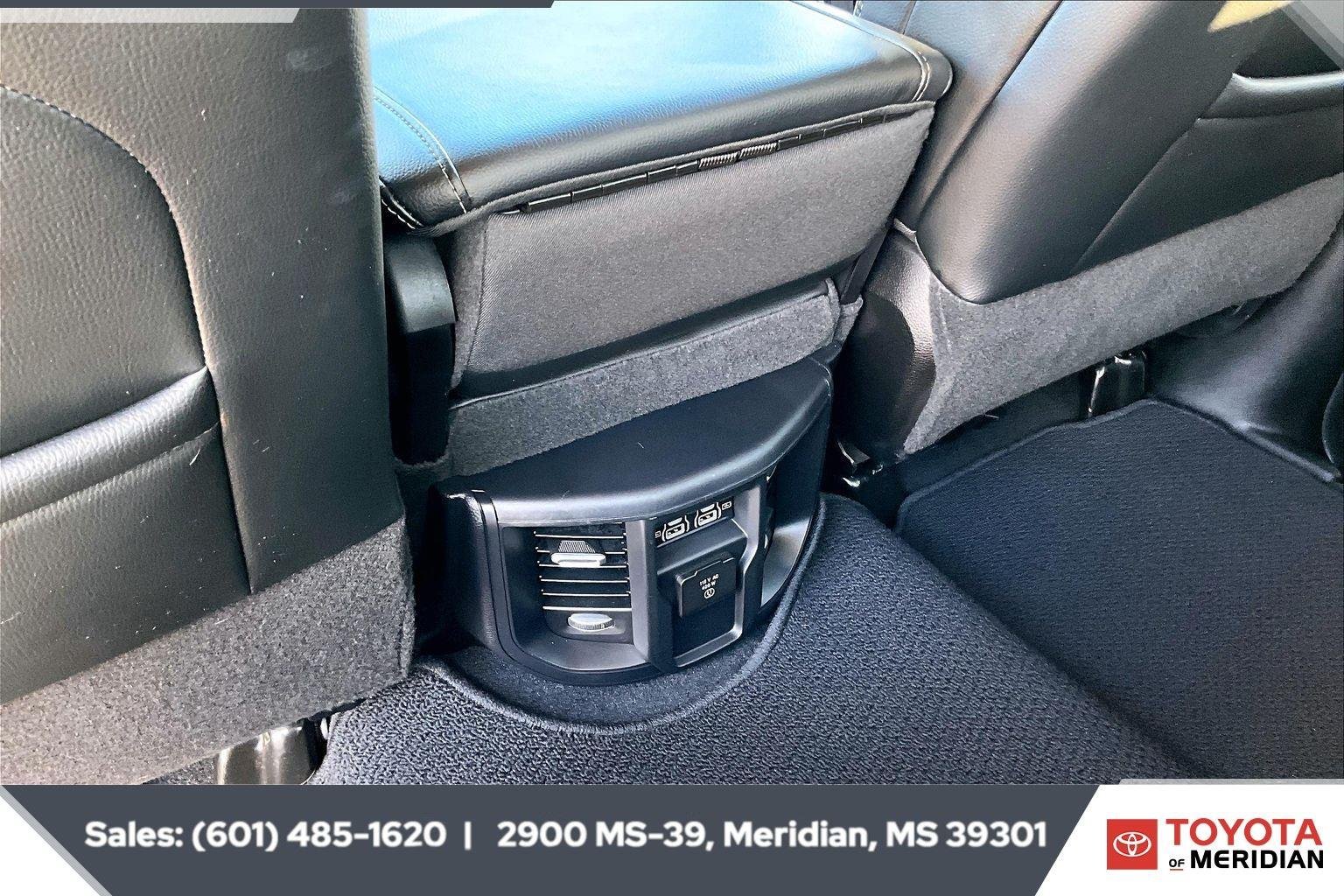 Used 2024 Billet Silver Metallic Clearcoat Ram Laramie image 24