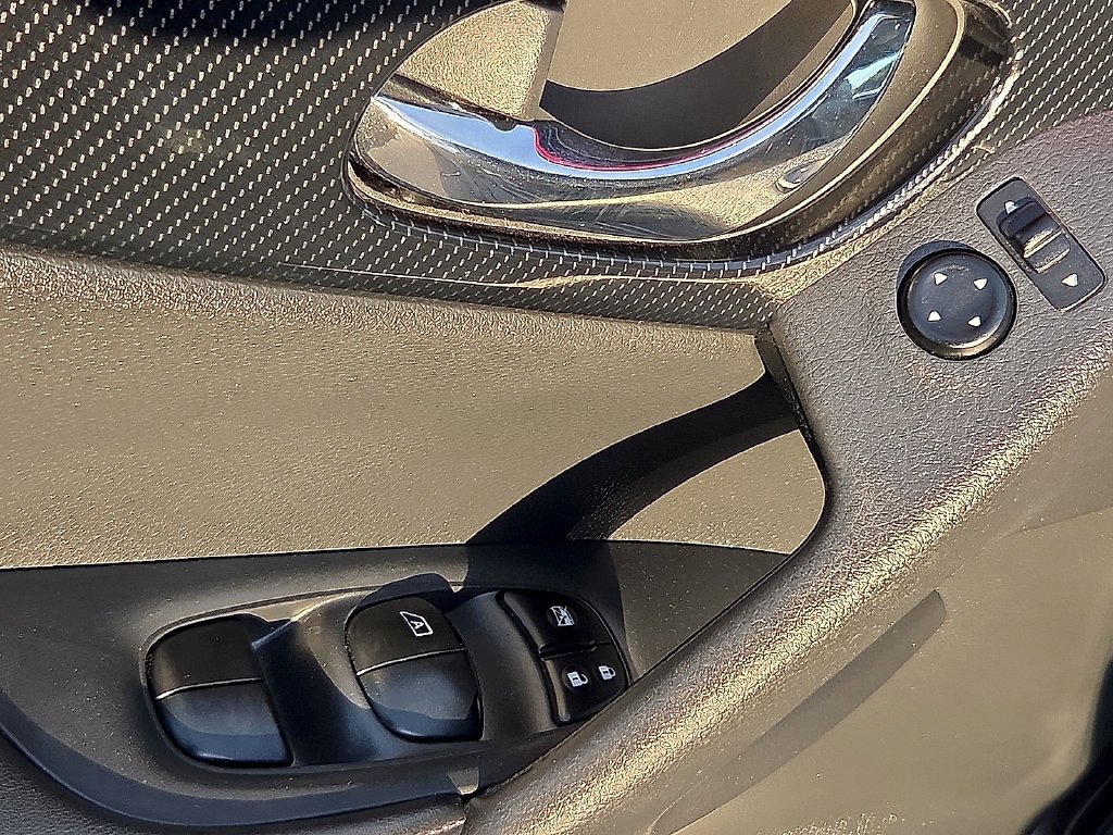 Used 2017 Gray Nissan SL image 14