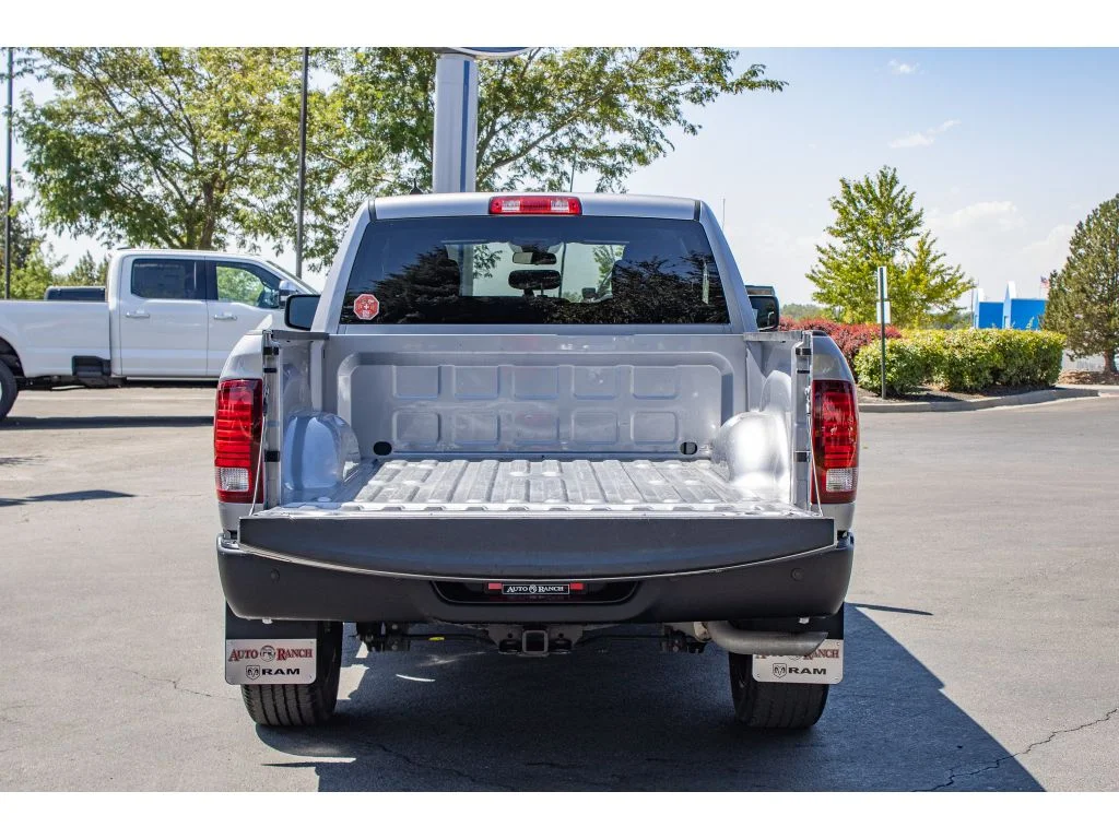 Used 2022 Billet Silver Metallic Clearcoat Ram Warlock image 11