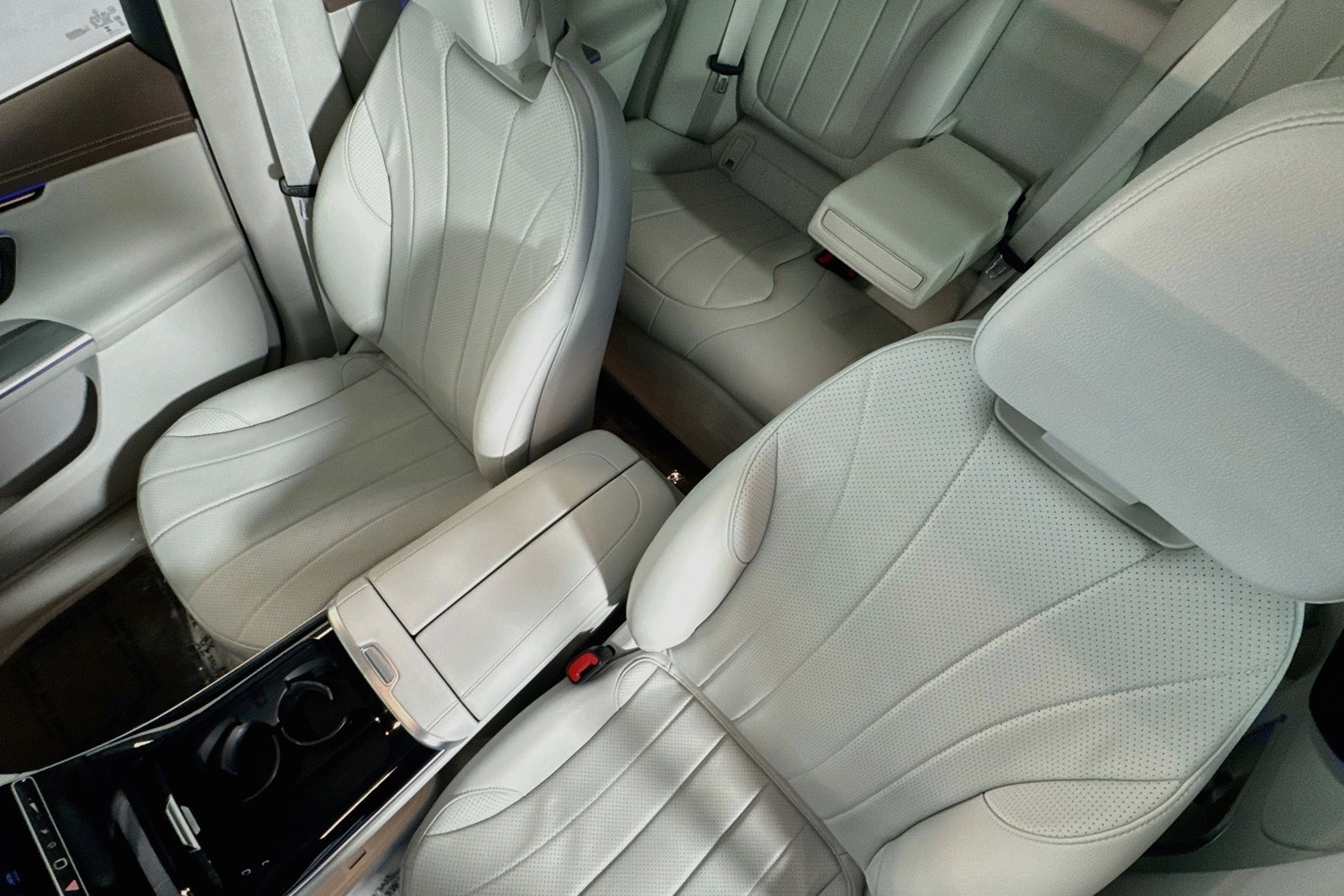Certified Used 2023 Polar White Mercedes-Benz EQE 350 image 20
