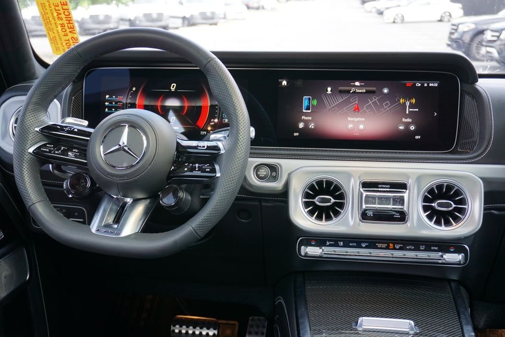 Used 2026 MANUFAKTUR Moonlight White Magno Mercedes-Benz G 63 AMG® image 29