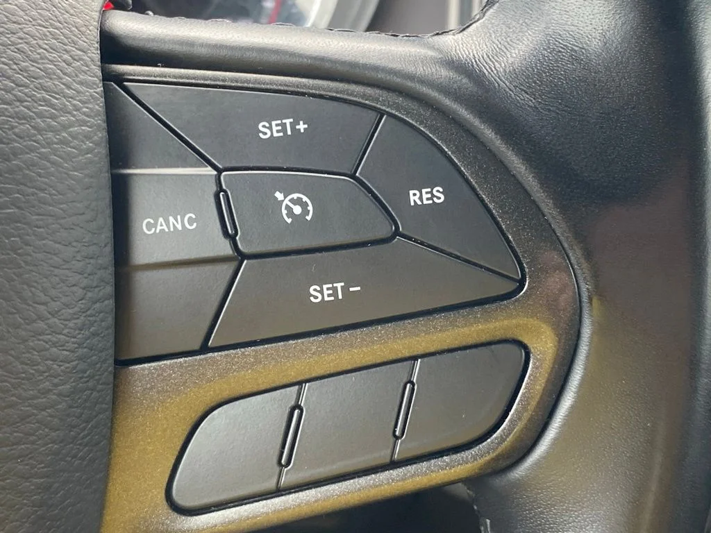 Used 2023 Gray Dodge SXT image 25