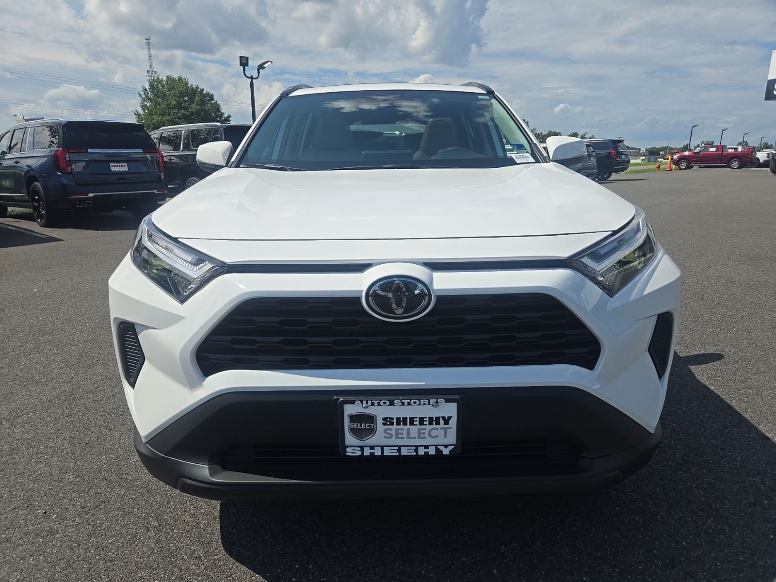 Used 2025 White Toyota XLE image 2