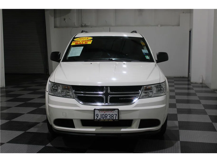 Used 2018 Vice White Dodge SE image 2