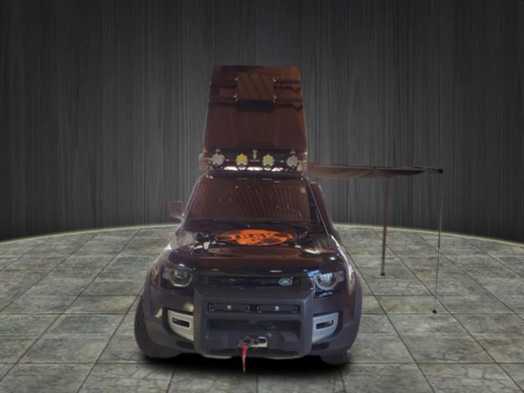 New 2023 Santorini Black LAND ROVER S image 2