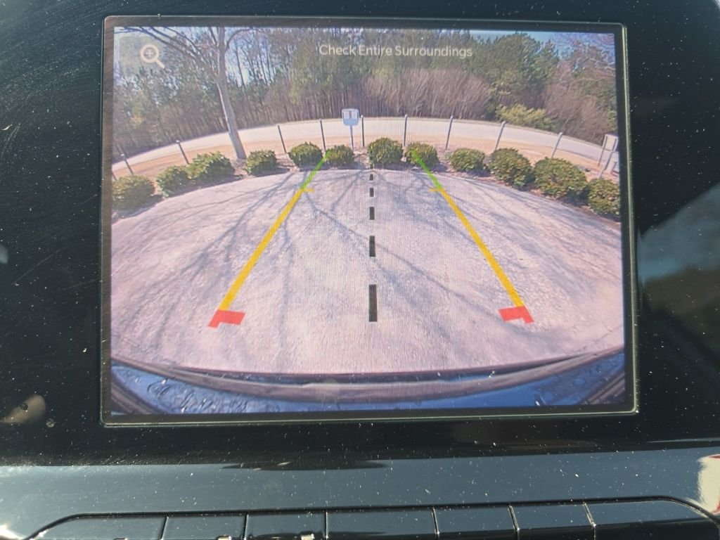 Used 2025 Black Jeep Latitude image 27