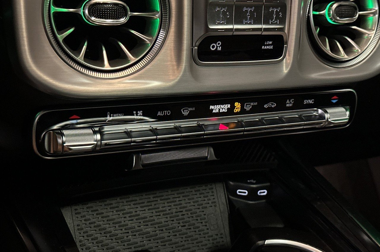 New 2026 MANUFAKTUR Moonlight White Magno Mercedes-Benz AMG® G 63 SUV image 20
