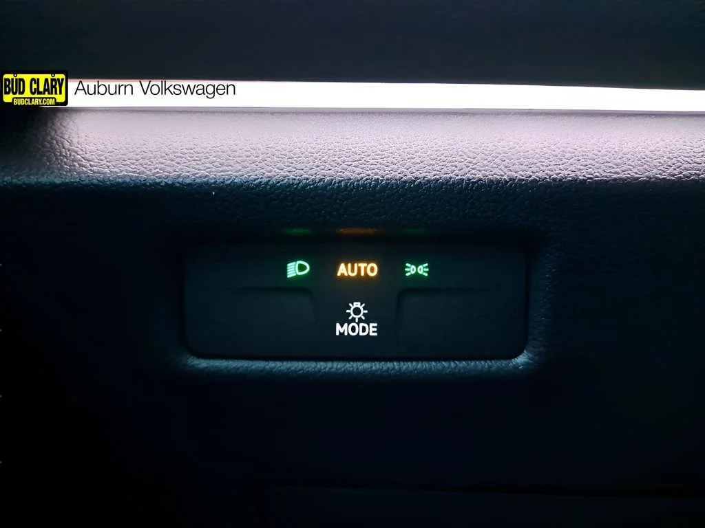 New 2026  Volkswagen 2.0T SE R-Line Black image 25
