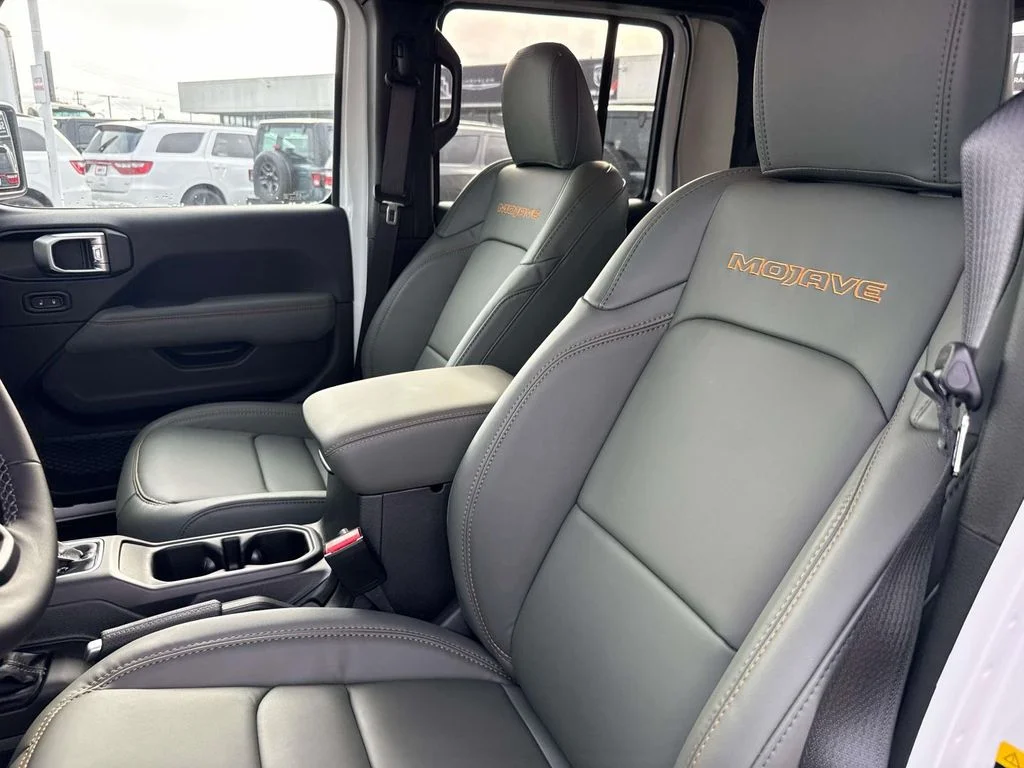 New 2026 White Jeep Mojave image 24