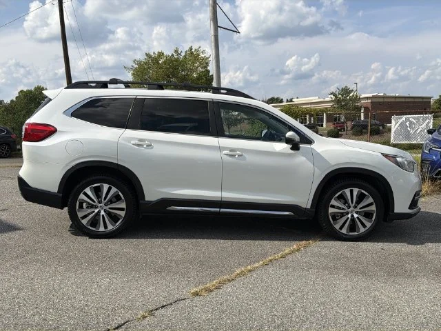Used 2022 White Subaru Limited image 14