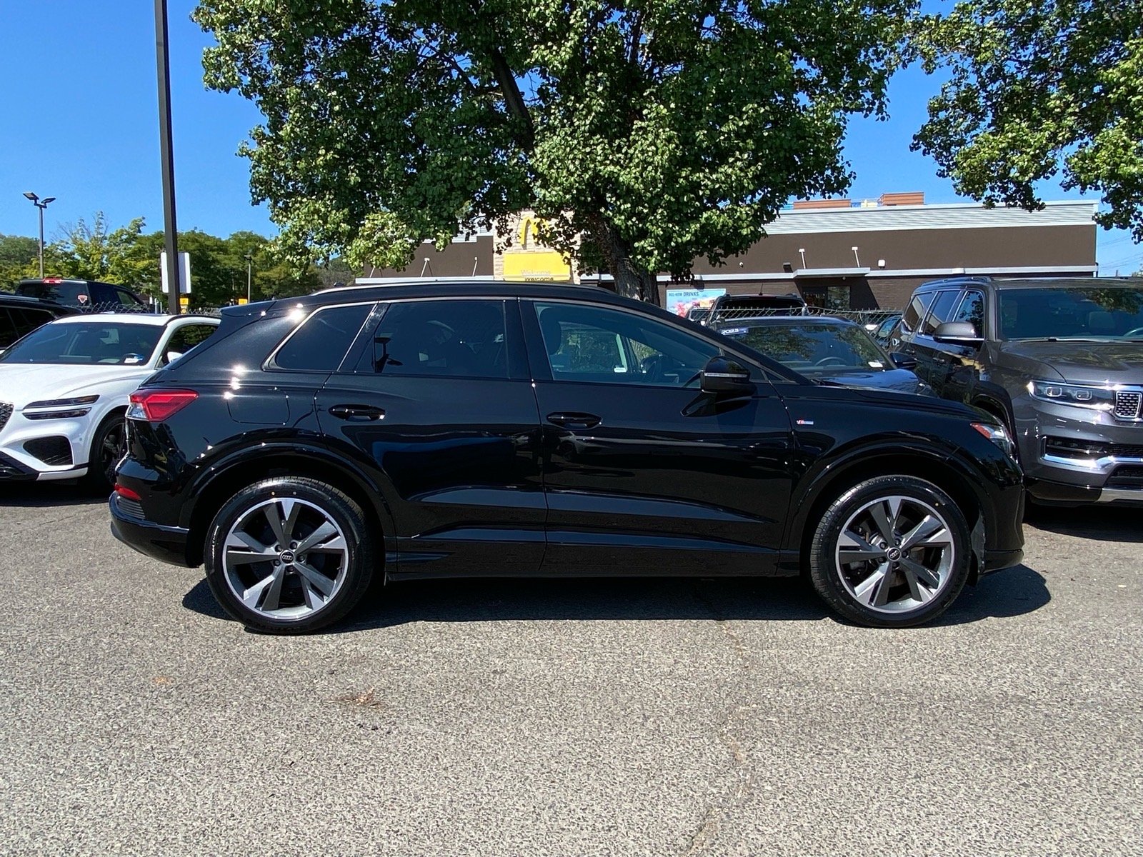Used 2024 Audi Q4 e-tron Premium with VIN WA1K2BFZ5RP016102 for sale in Alexandria, VA