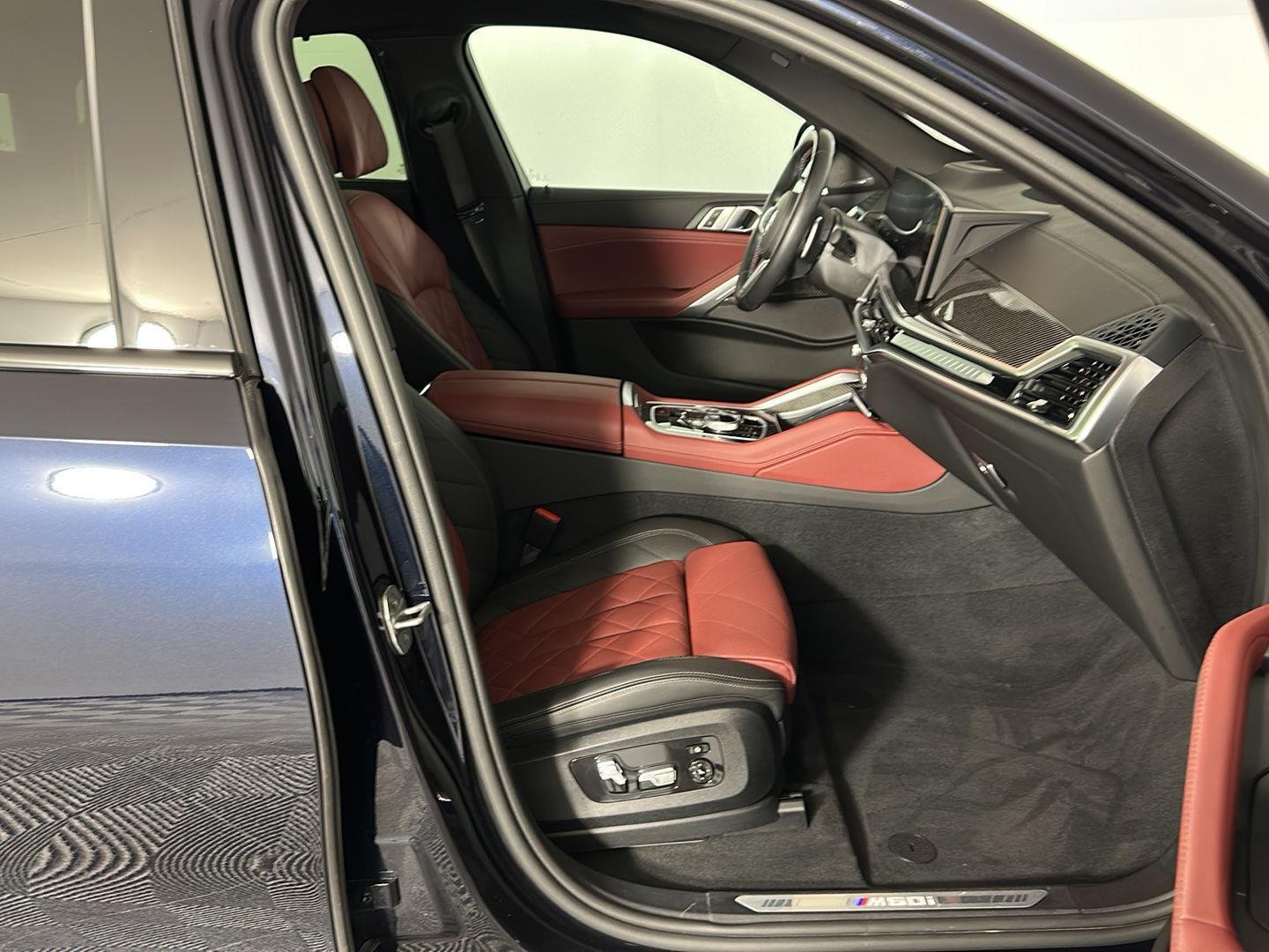 Certified Used 2024 Carbon Black Metallic BMW M60i image 33