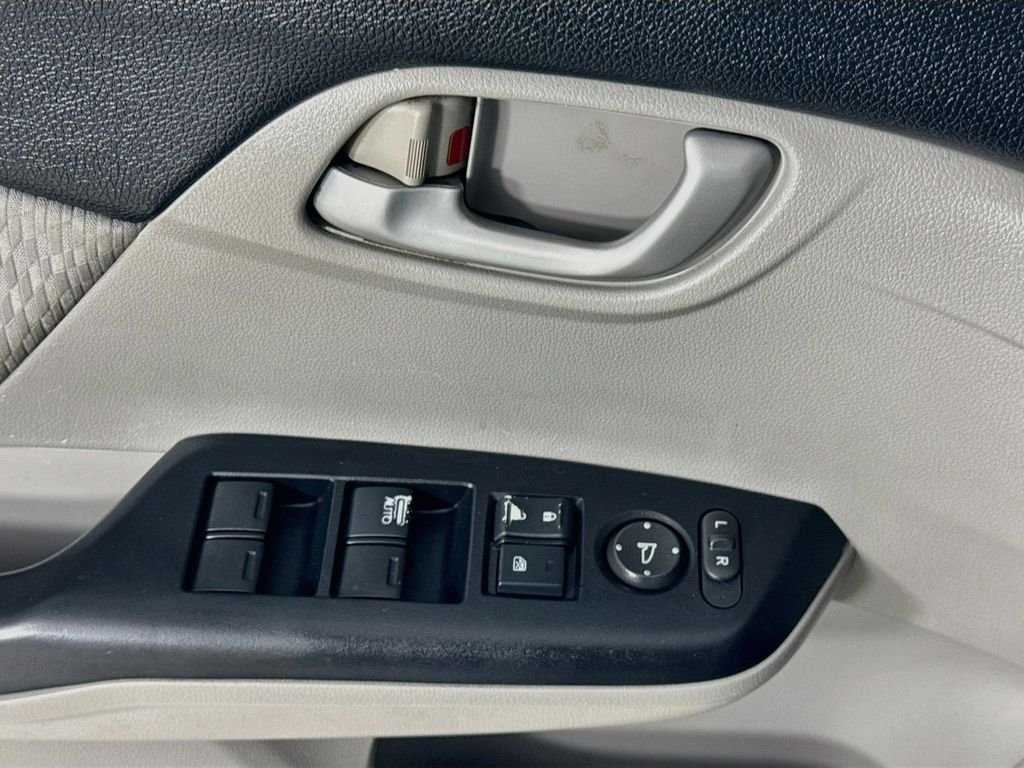 Used 2015 Blue Honda LX image 19