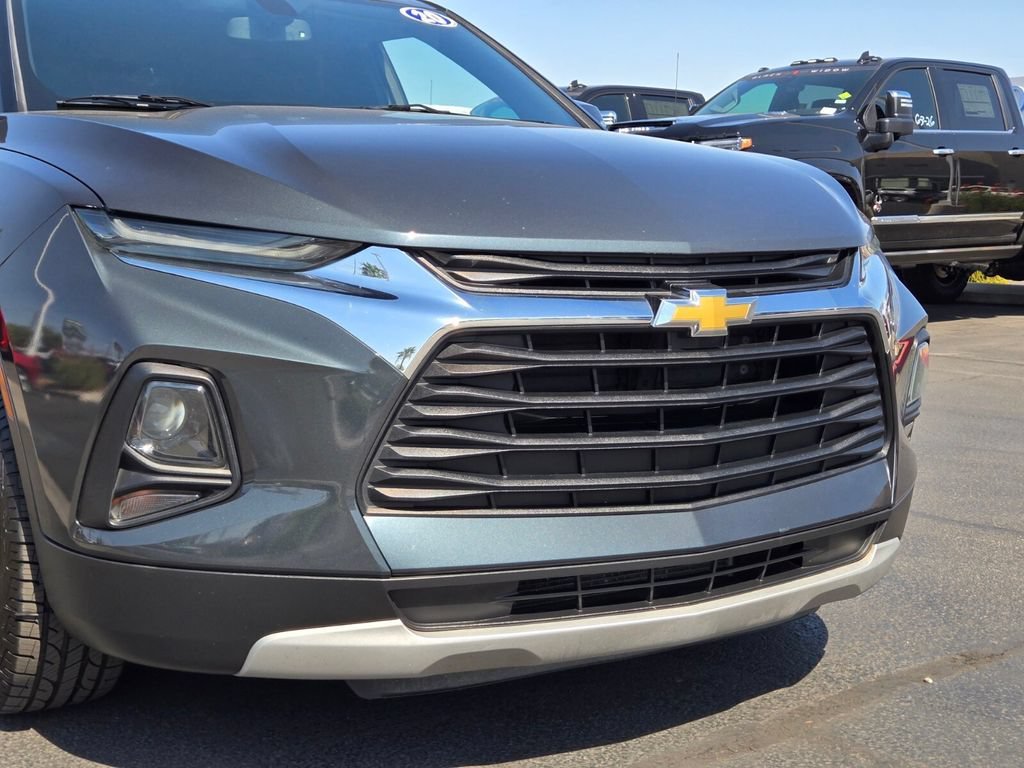 Used 2020 GRAPHITE METALLIC Chevrolet LT image 8