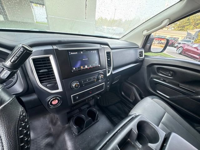 Used 2017 Glacier White Nissan S image 10