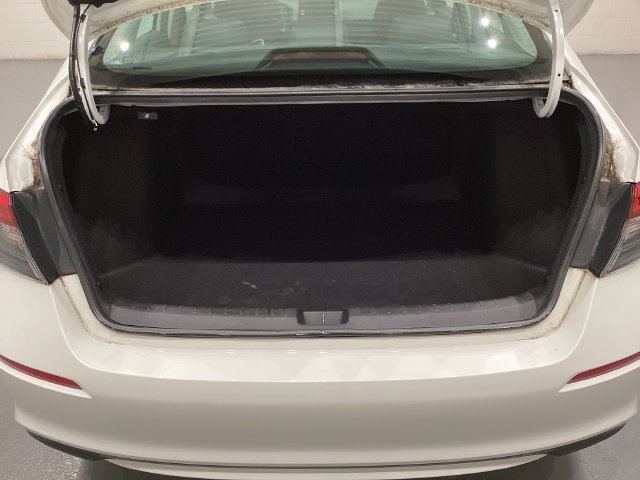 Used 2024  Honda LX image 12