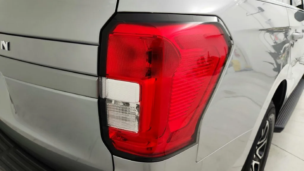 Used 2024 Gray Ford XLT image 29