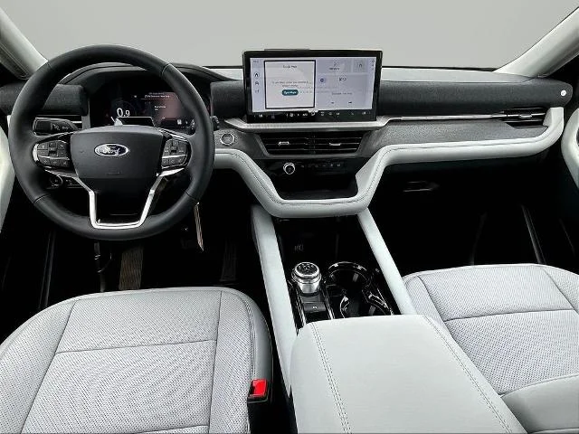 New 2026 Agate Black Metallic Ford Platinum™ image 41