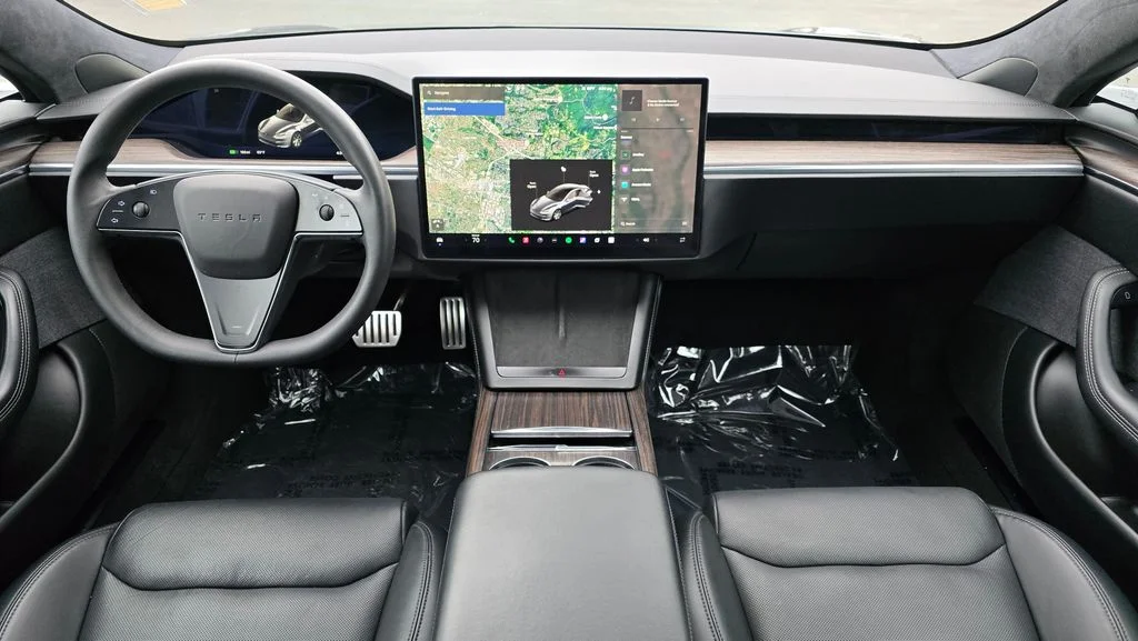 Used 2023 Stealth Gray Tesla  image 19